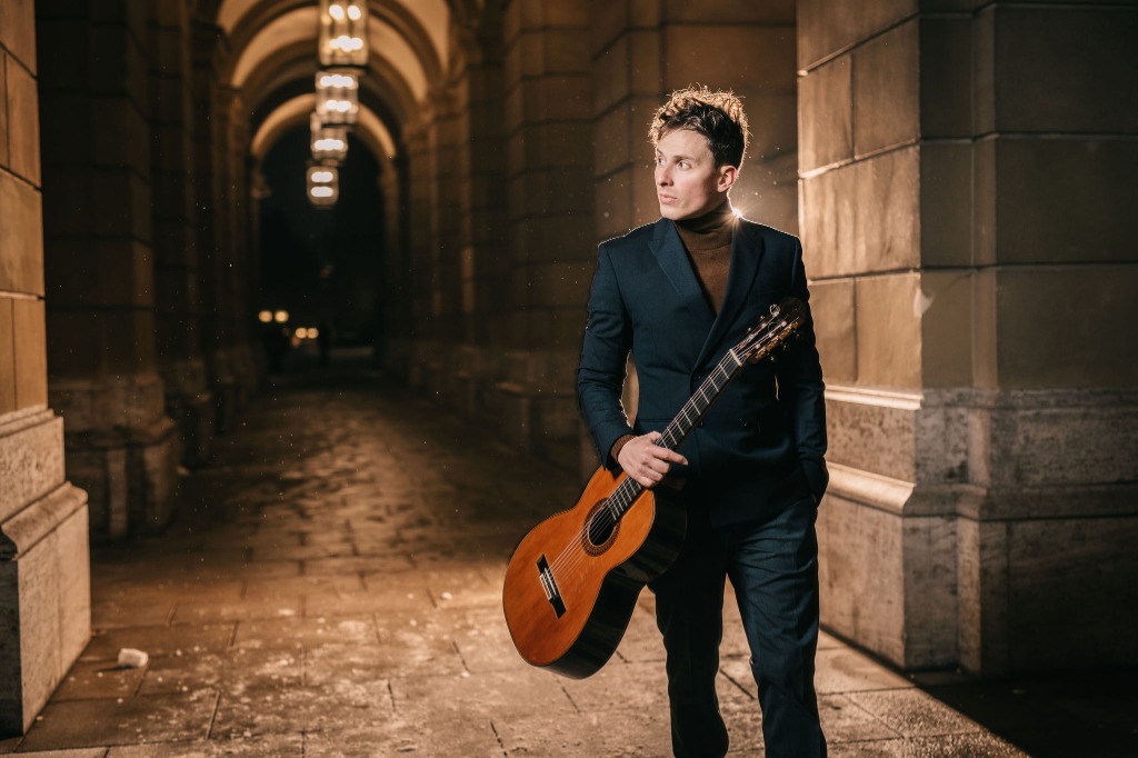 Lucas Campara Diniz with guitar